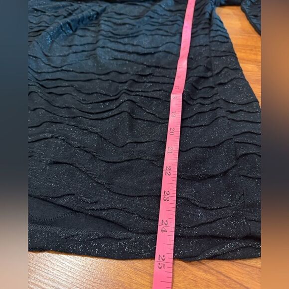 Investments cowl neck long sleeve metallic top - Picture 7 of 7